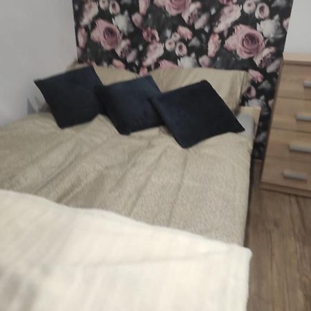 Walbrzych Pilsuckiego News Apartament Appartement Buitenkant foto