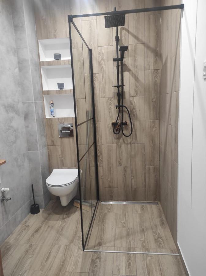 Walbrzych Pilsuckiego News Apartament Appartement Buitenkant foto